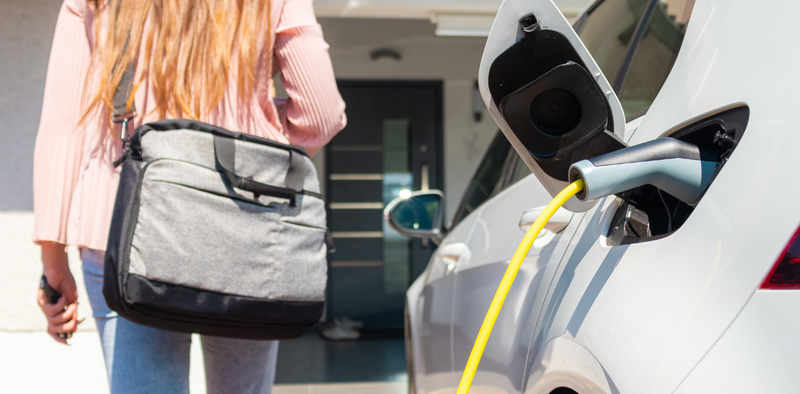 UK Electric Vehicle Market 2026: Sales, Charging and Outlook