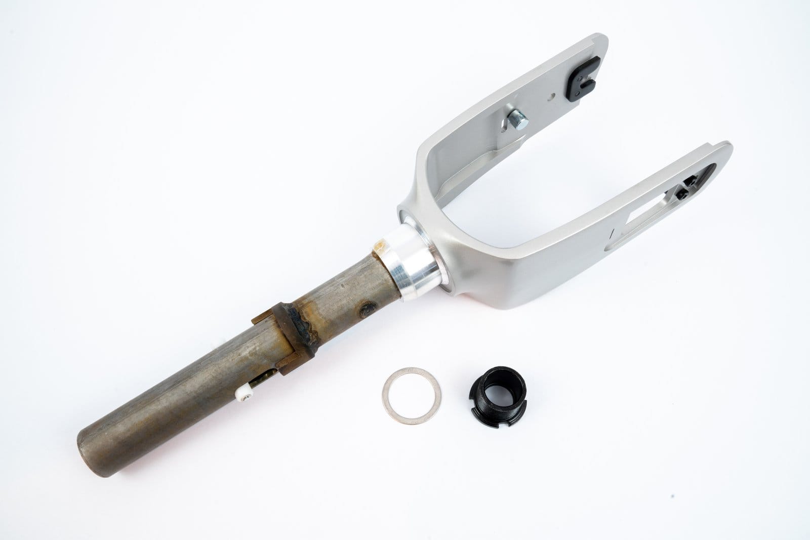 Pure Electric Fork with Stabilisation – Advance, Platinum Silver-Electric Scooters London